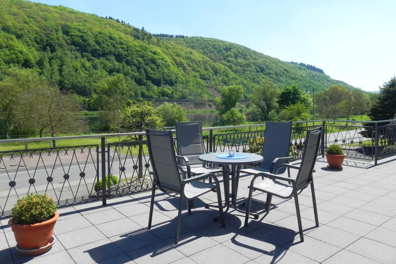 Pension Mosella, Gästezimmer Sankt Aldegund Esterno foto