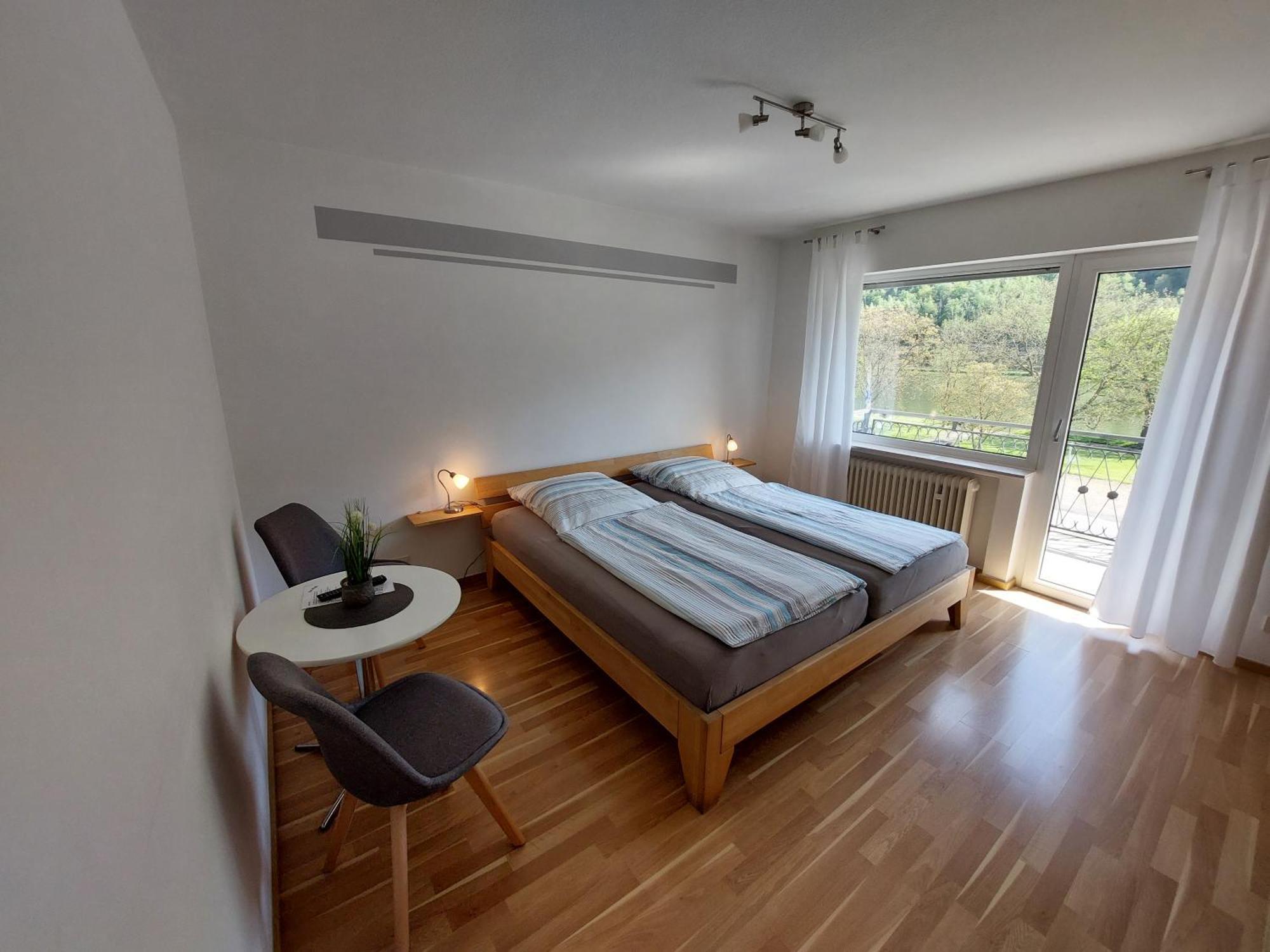 Pension Mosella, Gästezimmer Sankt Aldegund Esterno foto